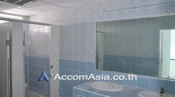 11  Office Space For Rent in Pattanakarn ,Bangkok ARL Ramkhamhaeng at UM Tower AA11803